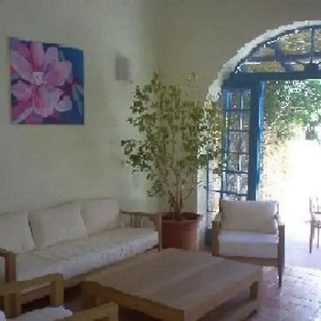 Villa Ta'giannmarie Farmhouse. Traditional Farmhouse With Large Private Pool. *